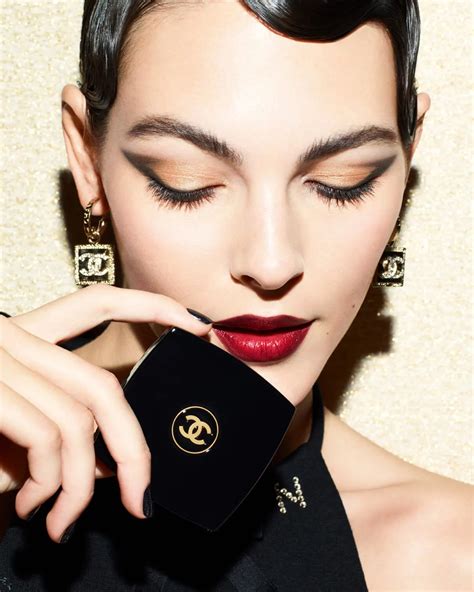 chanel blanc graphique|chanel makeup collection.